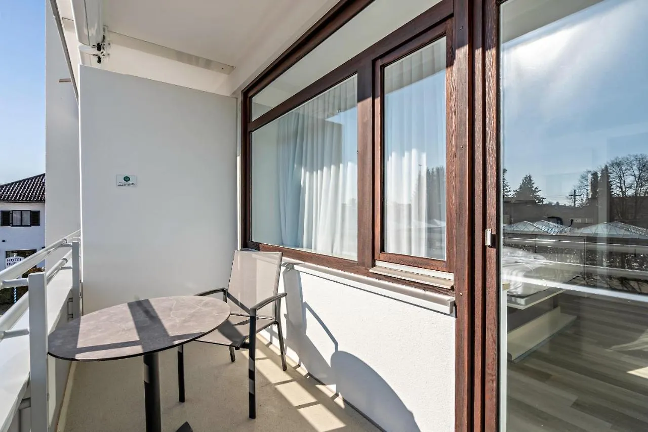 Huber Living Basic 210 Apartment Germering Germany